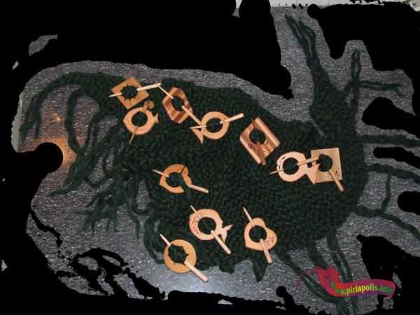 cartellocho - broches 2